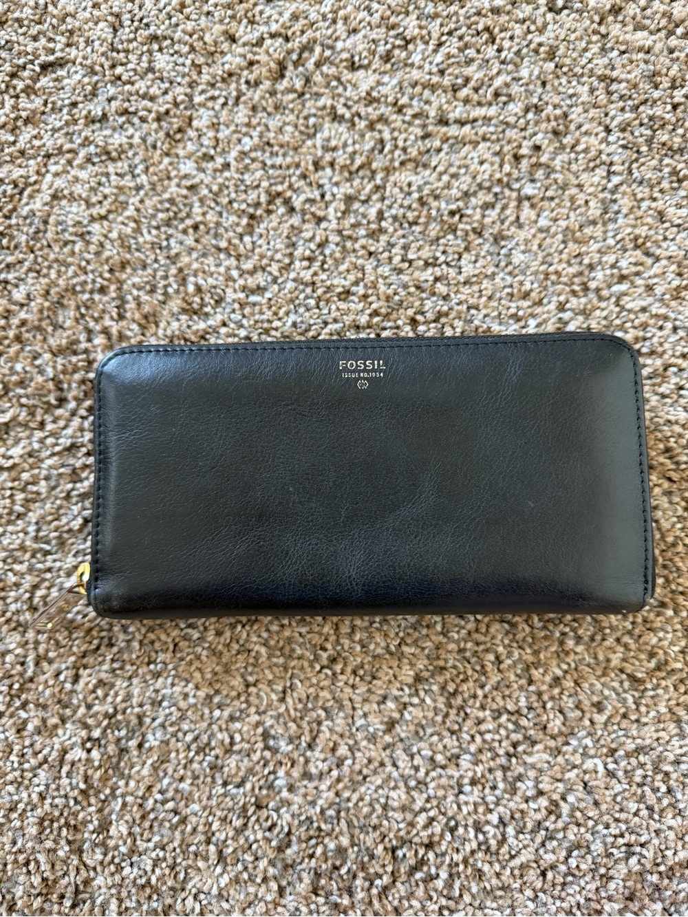 FOSSIL Black Leather Zip Wallet
